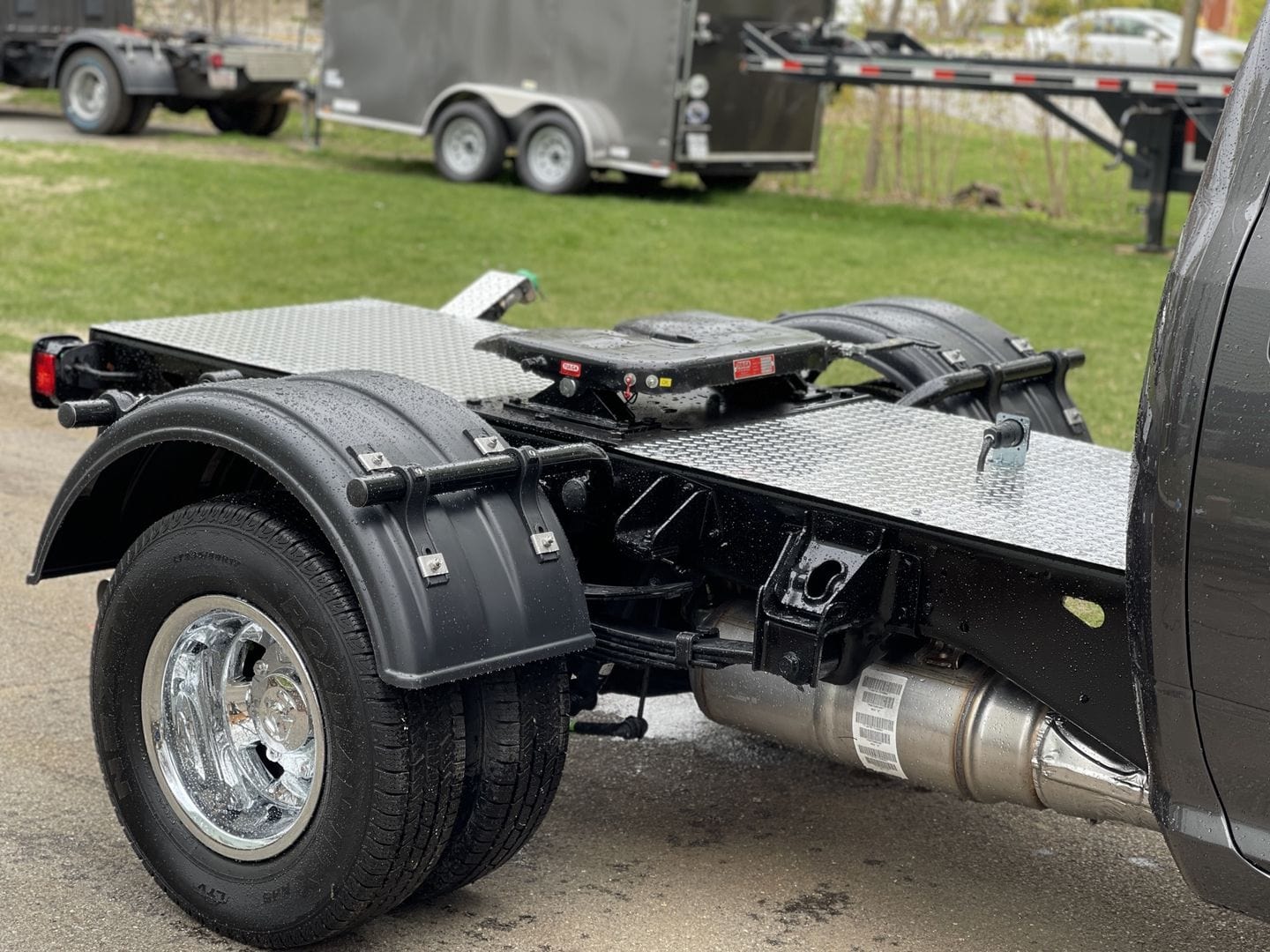 Fifth Wheel Hitch for Cab and Chassis Trucks